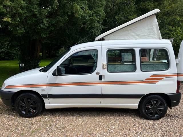 Peugeot Partner 1.9 PARTNER 800 LX DIESEL Camper Van Diesel White