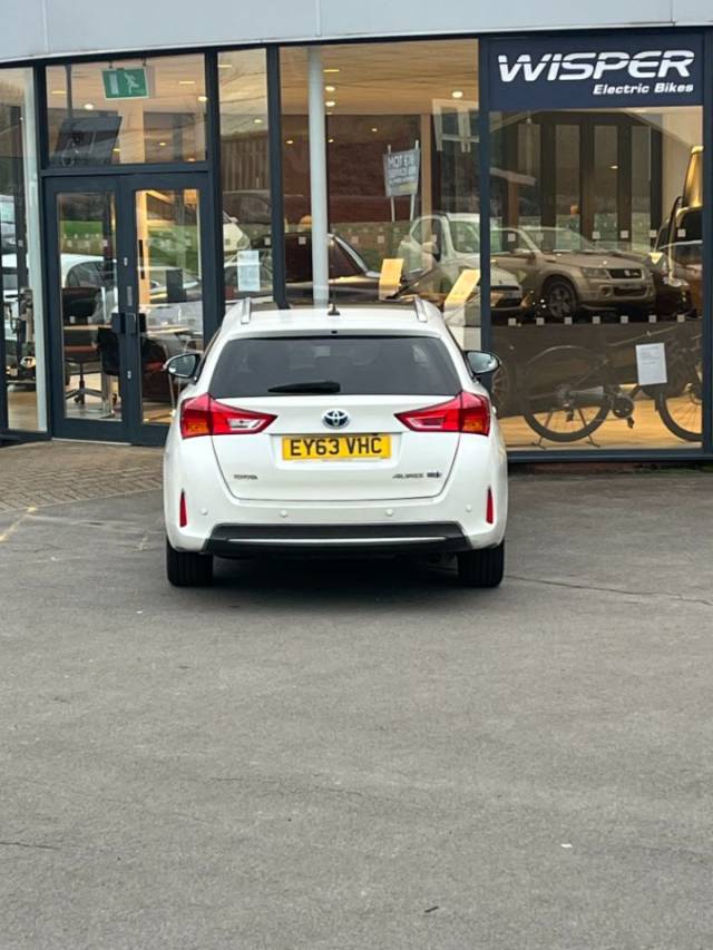 2013 Toyota Auris 1.8 VVTi Hybrid Excel 5dr CVT Auto