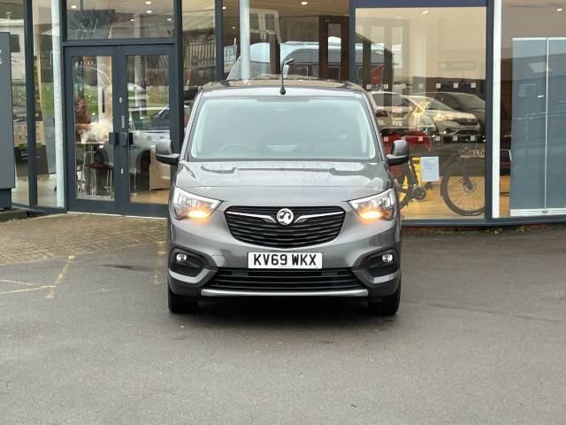 2020 Vauxhall Combo Cargo 2300 1.5 Turbo D 100ps H1 LE NAV Van