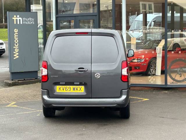 2020 Vauxhall Combo Cargo 2300 1.5 Turbo D 100ps H1 LE NAV Van