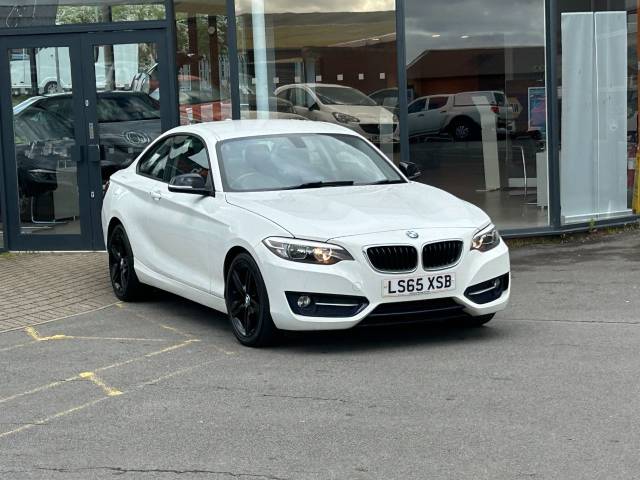 BMW 2 Series 2.0 218d [150] Sport 2dr Coupe Diesel White
